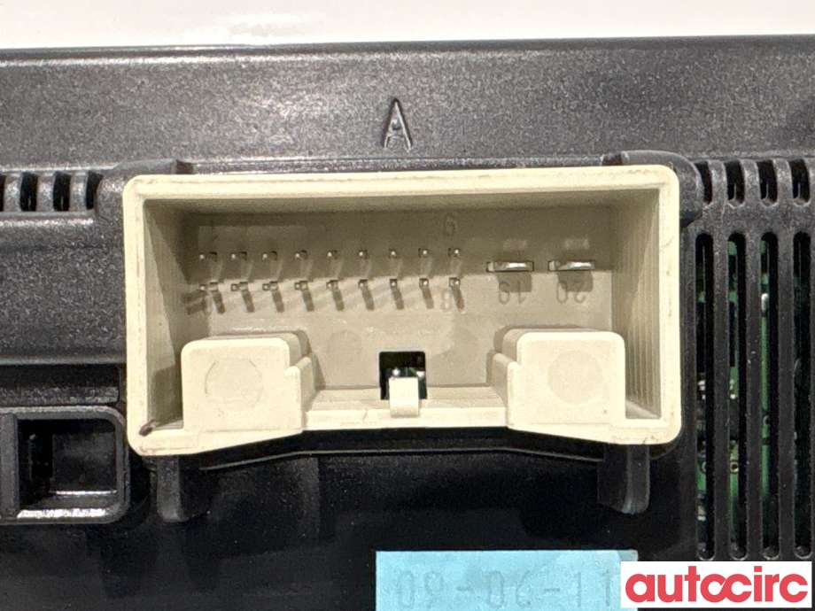 Varmeapparat betjening til Škoda Octavia 2009-2013 (Type II, Fase 2)  (SKODA|3T0907044BN|5HB009749-77|3T0907044DA)