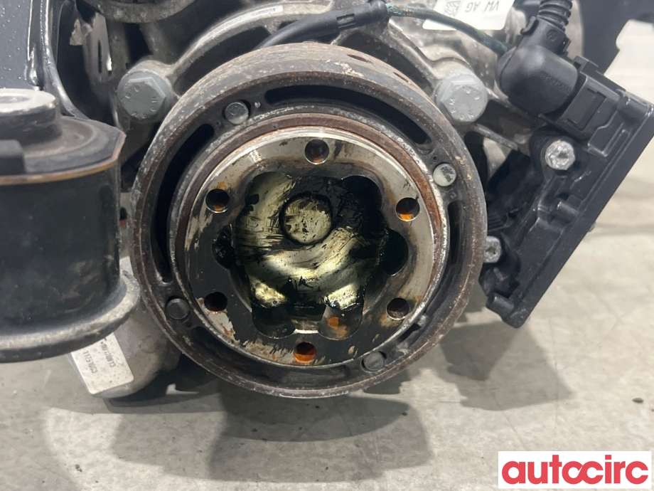 Kardang klokke bak til VW Transporter / Caravelle 2019-->> (T6.1) (T6.1) (VOLKSWAGEN|09N525010F)