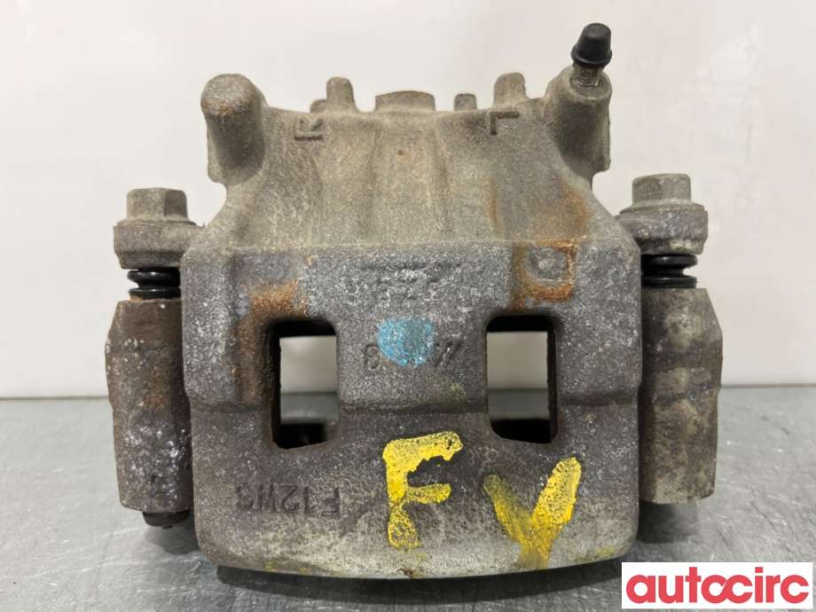 Bremsecaliper venstre foran til Mitsubishi Outlander, 2015-->> (Type III, Fase 2)  (MITSUBISHI|4605B471)