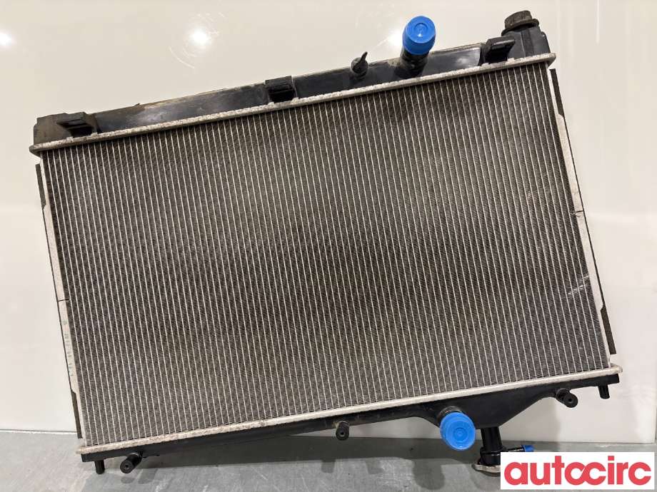 Radiator (automat gir) til Mitsubishi Outlander 2012-2015 (Type III, Fase 1)  (MITSUBISHI|1350A825|)