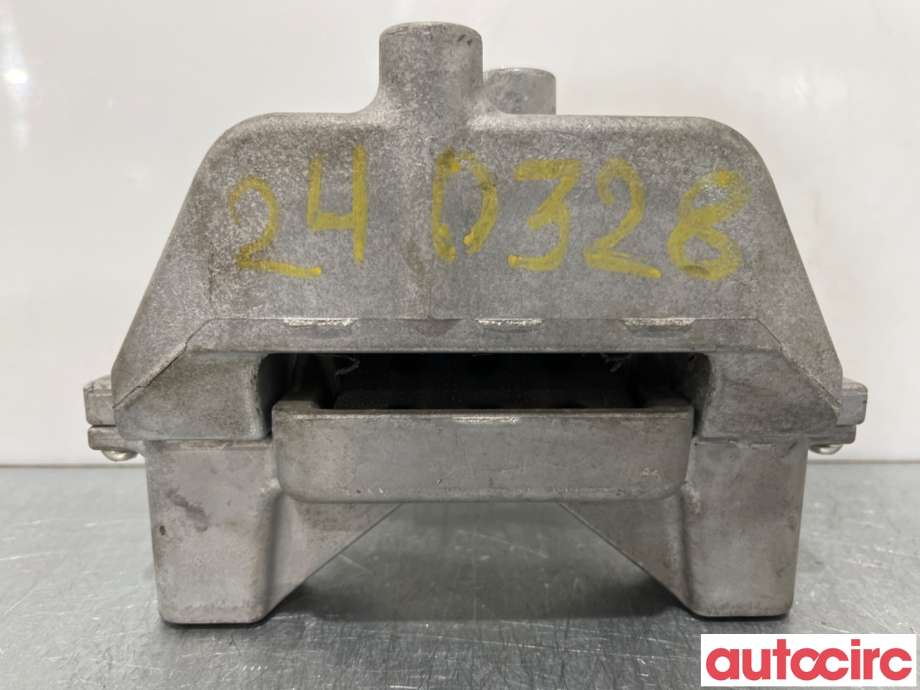 Motorfeste til Mitsubishi Outlander 2015-->> (Type III, Fase 2)  (MITSUBISHI|2910A137|)
