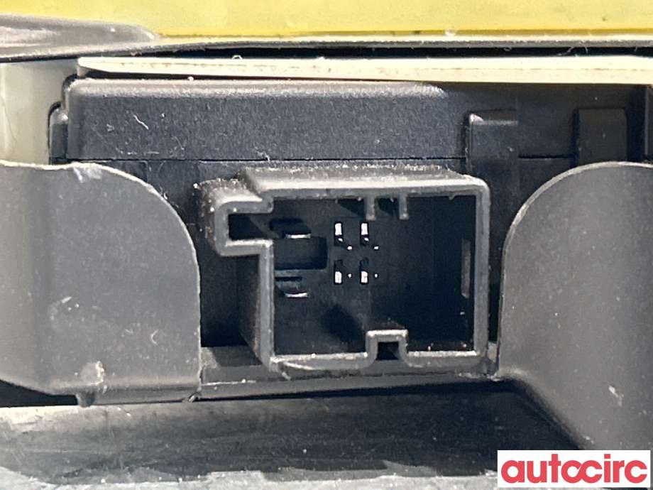 Bagasjerom rollon til Audi A6, Allroad 2012-2014 (Type III, Fase 1) (C7) (C7) (AUDI|4G9863560A|)