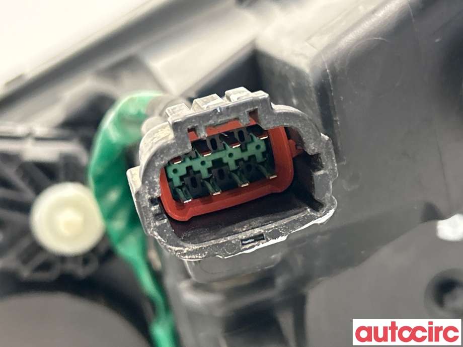 Frontlykt høyre halogen til Nissan Leaf 2018-->> (Type II) (NISSAN|260105SH5A|)