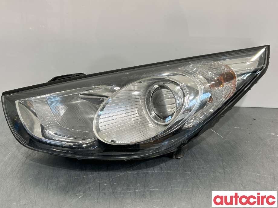 Frontlykt venstre halogen til Hyundai Ix35 2010-2015 (HYUNDAI|921012Y000||921012Y)