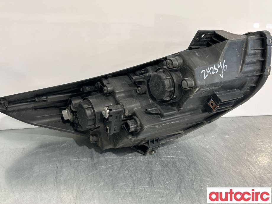 Frontlykt venstre halogen til Hyundai Ix35 2010-2015 (HYUNDAI|921012Y000||921012Y)