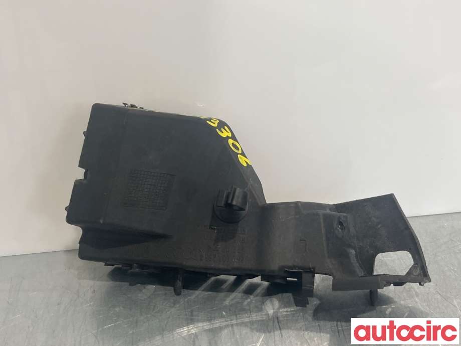 Diverse deler til Audi Q5, 2012-2017 (Type I, Fase 2) (AUDI|8R0807283)