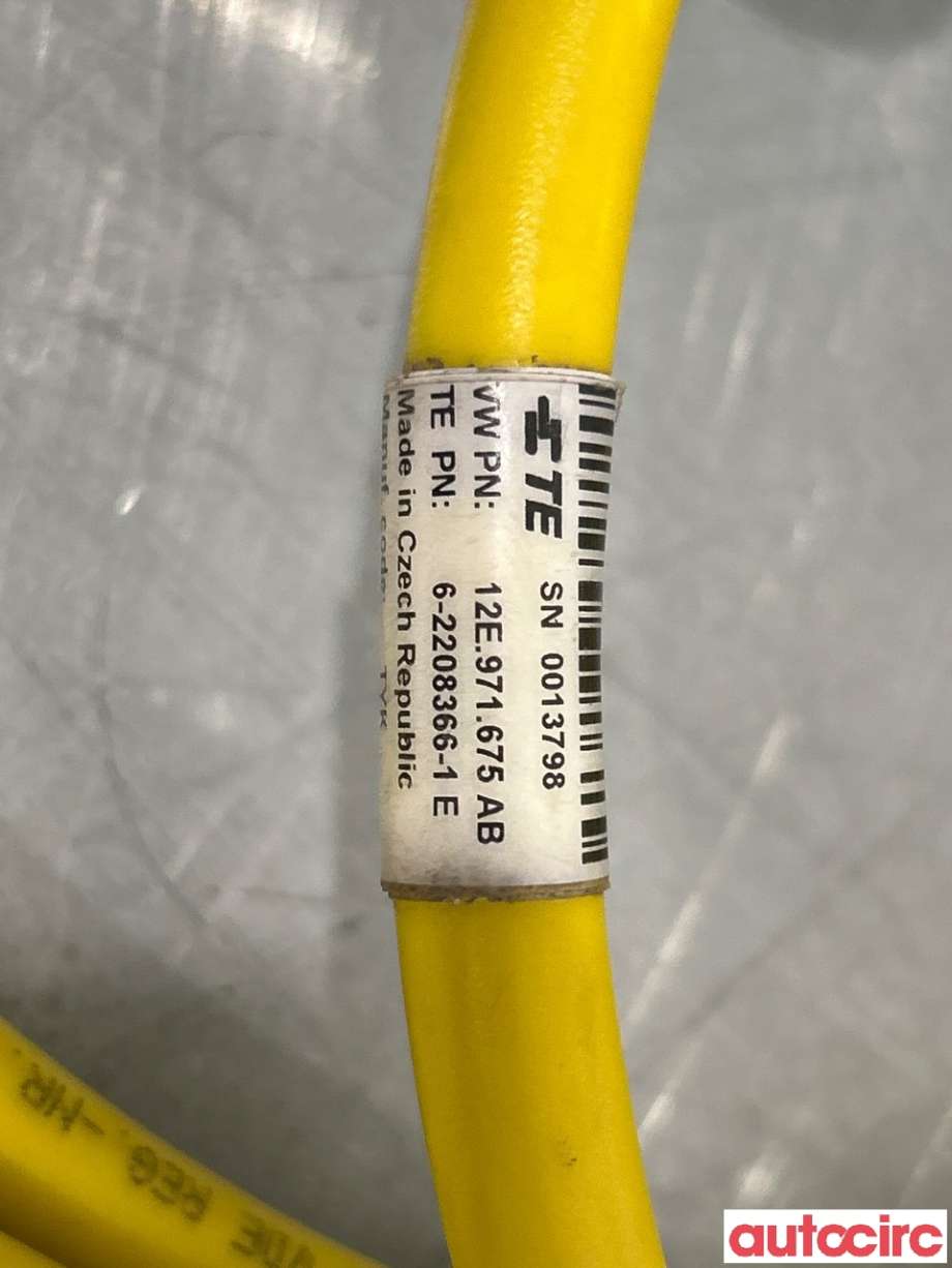 Batterilader kabel til VW e-Golf 2014-2017 (Fase 1)  (VOLKSWAGEN|12E971675AB|)