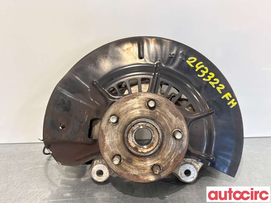 Hjulspindel høyre foran til Suzuki Across, 2020-->> (SUZUKI|T4320-14201)