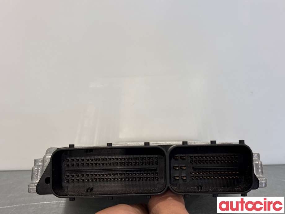 Styreenhet motor til BMW X5 2007-2013 (E70) (E70) (BMW|13617810950|0281015240|7810950)