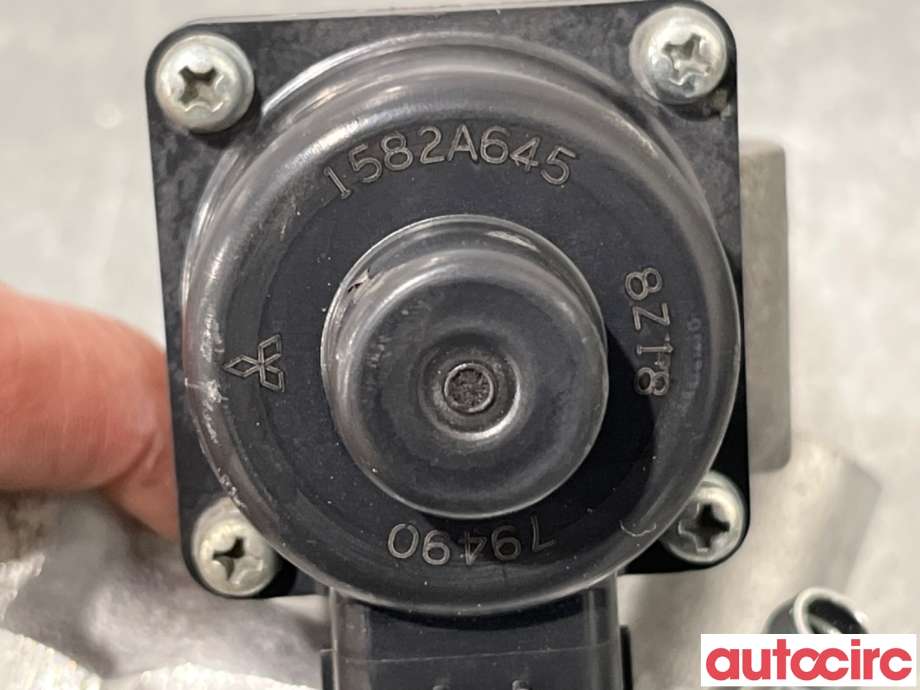 EGR-ventil til Mitsubishi Outlander 2015-->> (Type III, Fase 2)  (MITSUBISHI|1582A645|)