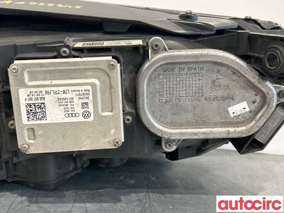 Frontlykt venstre halogen til VW Passat 2015-2019 (Fase 1) (B8) (B8) (VOLKSWAGEN|3G1941113A|3G1941081C)