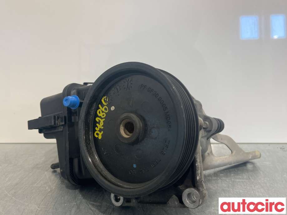 Servo pumpe mekanisk til Mercedes Vito/Viano, 2010-2014 (Fase 2) (W639) (W639) (MERCEDES|A0064667801)