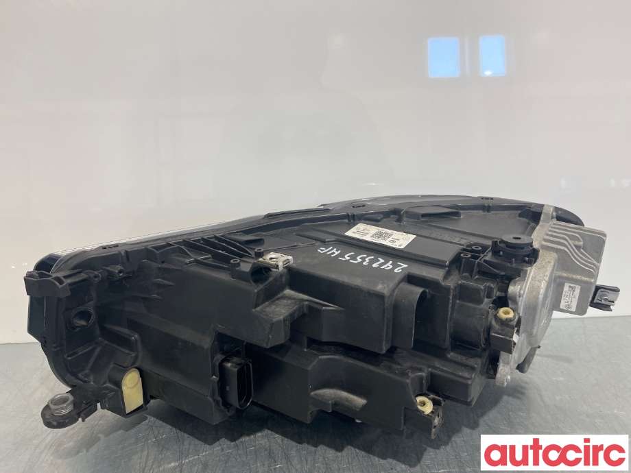 Frontlykt høyre halogen til VW T-Cross 2019-->> (VOLKSWAGEN|2GM941774B|2GM941036)