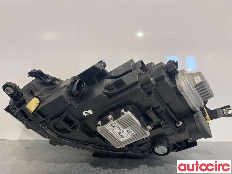 Frontlykt høyre halogen til VW T-Cross 2019-->> (VOLKSWAGEN|2GM941774B|2GM941036)