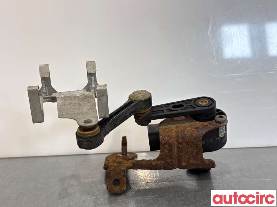 Sensor nivå til Mercedes C-Klasse 2014-2018 (Fase 1) (W205) (W205) (MERCEDES|A2139052002||A0009053704)