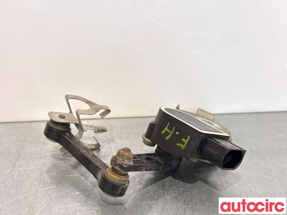 Sensor nivå til Mercedes C-Klasse 2014-2018 (Fase 1) (W205) (W205) (MERCEDES|A2139053402||A2229050503)