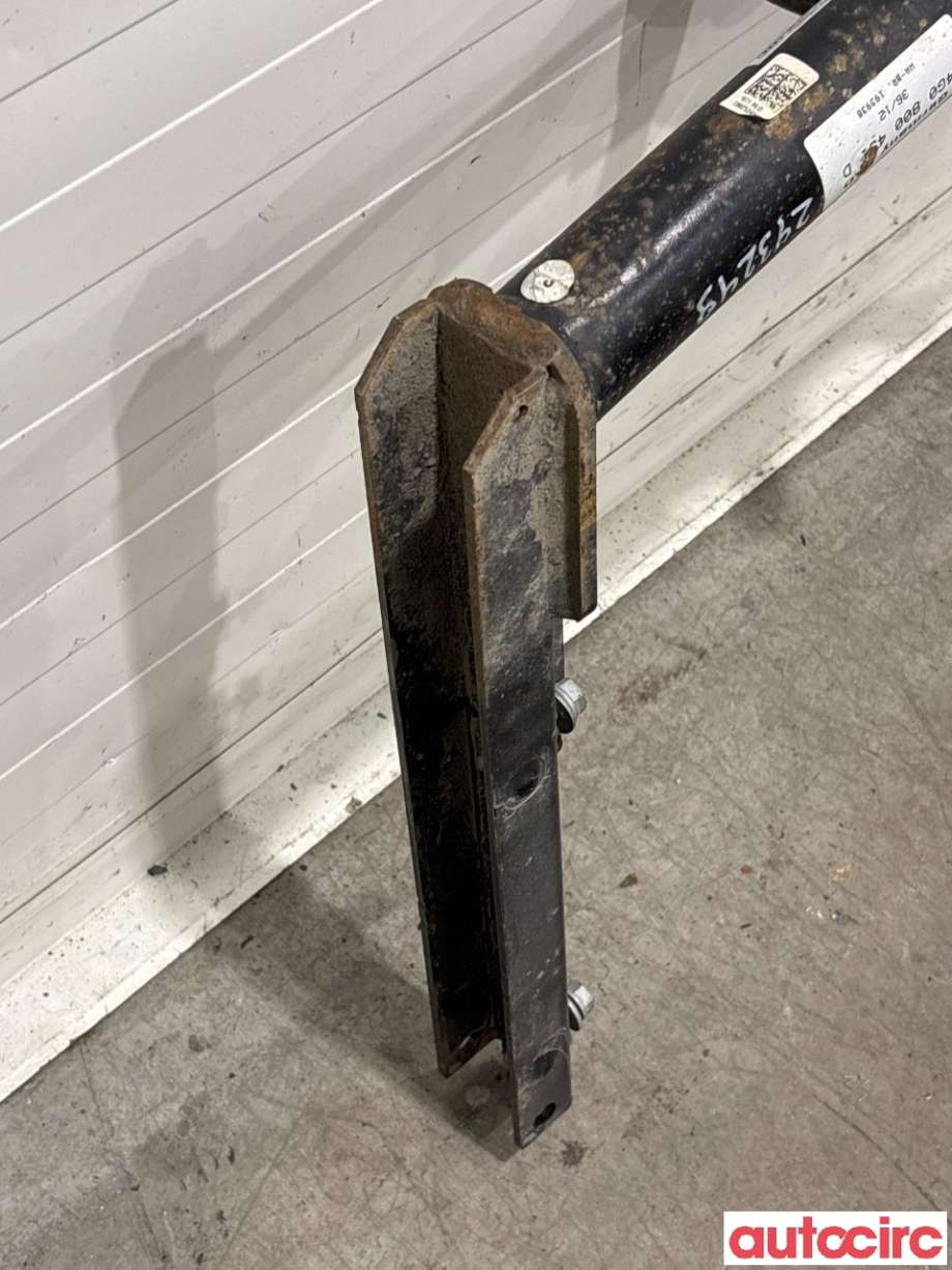 Hengerfeste til Audi A6, Allroad 2012-2014 (Type III, Fase 1) (C7) (C7) (AUDI|4G0800491D|)
