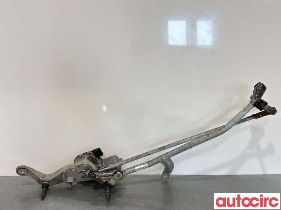 Viskermotor frontrute til Mercedes C-Klasse 2014-2018 (Fase 1) (W205) (W205) (MERCEDES|A2058208102|1397220729|A2058200740)