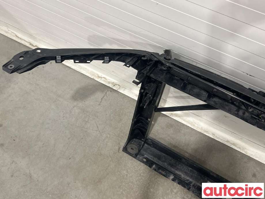 Frontplate til Škoda Octavia 2013-2016 (Type III, Fase 1)  (SKODA|5E0805588|)
