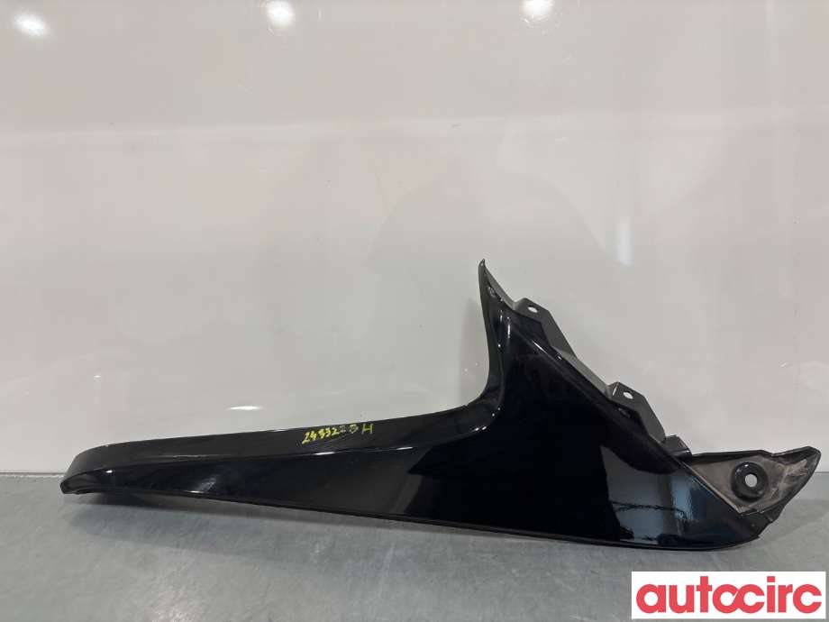 Spoiler bakluke til Suzuki Across, 2020-->> (SUZUKI|T7608-74205)