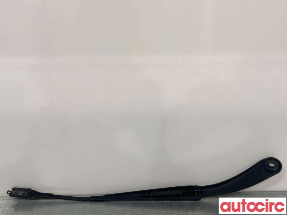 Viskerarmer frontrute til Mercedes A-Klasse 2012-2018 (W176) (W176) (MERCEDES|A1768200044|)