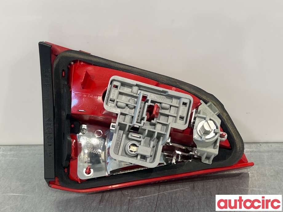 Baklykt høyre indre til Audi A4 2007-2014 (Type IV) (B8) (B8) (AUDI|8K9945094|)