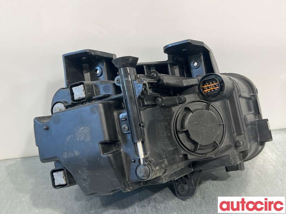 Frontlykt venstre halogen til Hyundai Kona 2017-2021 (Type I, Fase 1)  (HYUNDAI|92101J9150|)