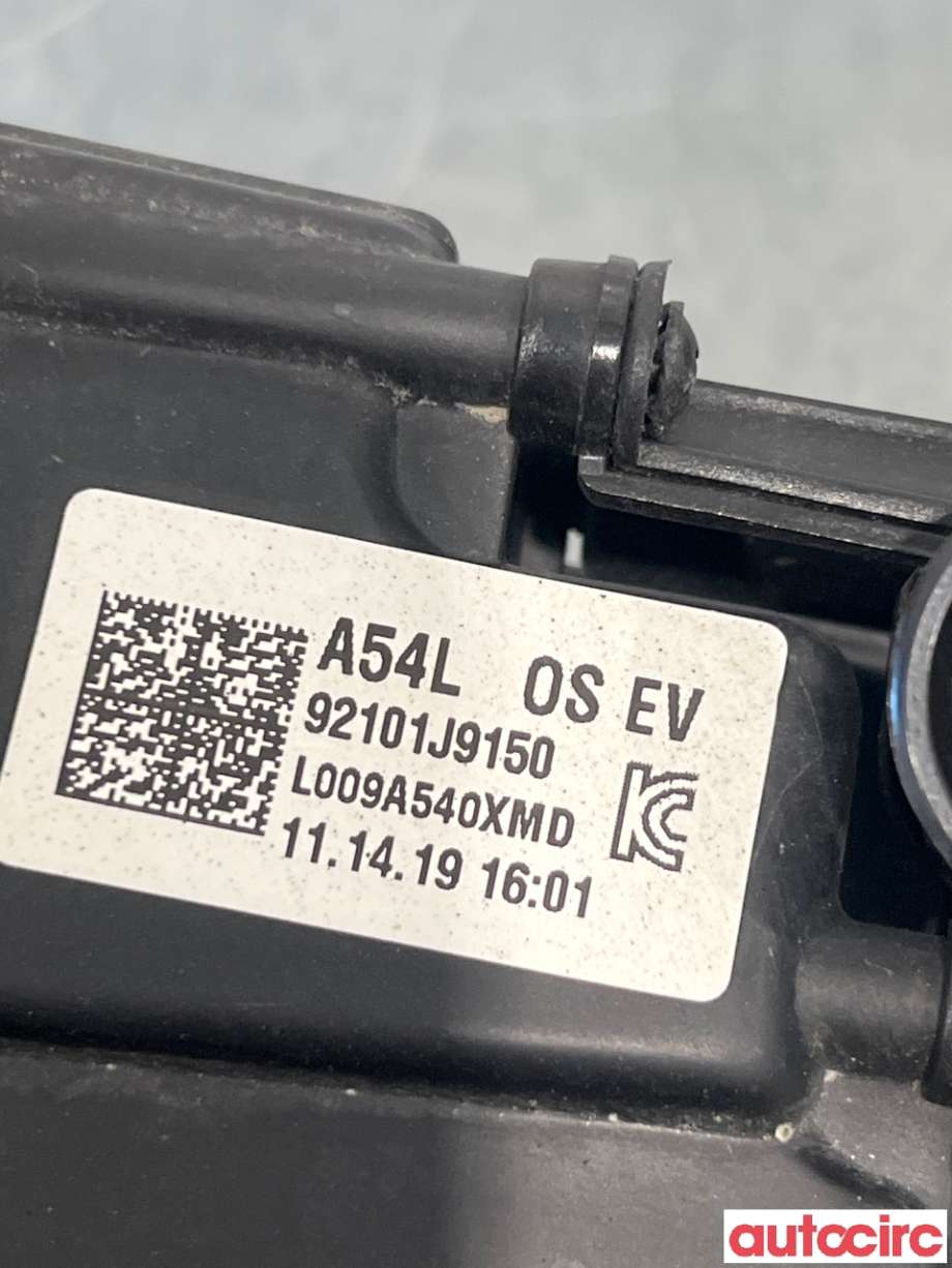 Frontlykt venstre halogen til Hyundai Kona 2017-2021 (Type I, Fase 1)  (HYUNDAI|92101J9150|)