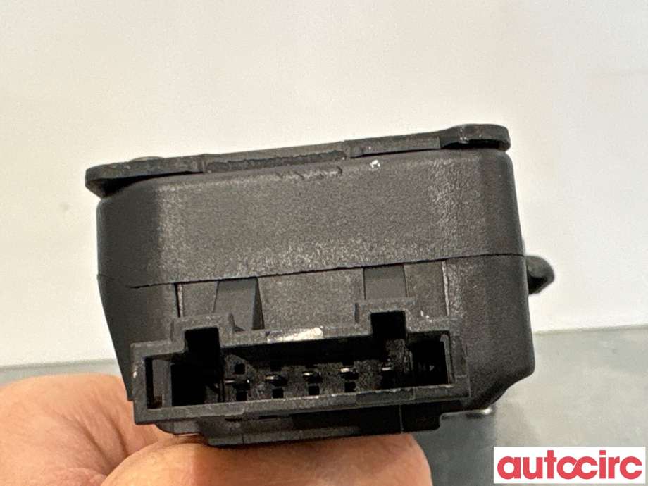 Sentrallås bakluke til Audi A6, Allroad 2012-2014 (Type III, Fase 1) (C7) (C7) (AUDI|NO NUMBER||4F9827383)