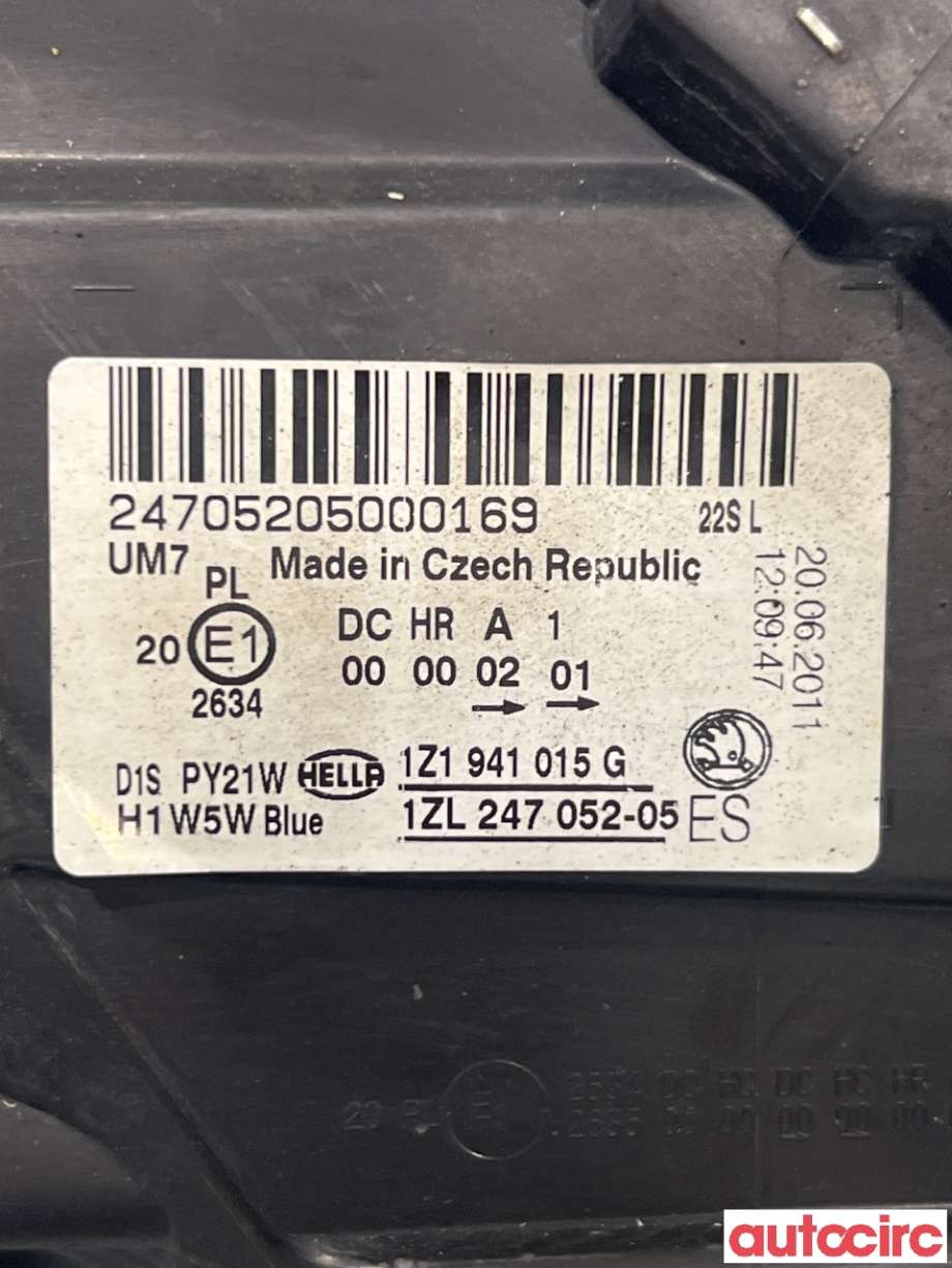 Frontlykt venstre xenon til Škoda Octavia 2009-2013 (Type II, Fase 2)  (SKODA|1Z1941017T||1Z1941015G)