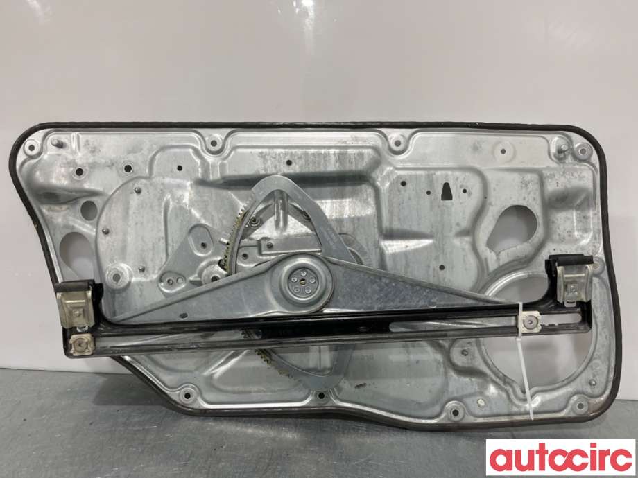 Ruteheis til Volvo XC70 2008-2013 (Type II, Fase 1)  (VOLVO|30784510|)