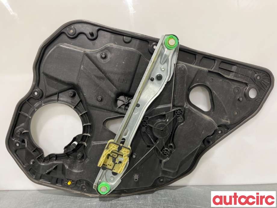 Ruteheis til Volvo XC70 2008-2013 (Type II, Fase 1)  (VOLVO|31253474|)