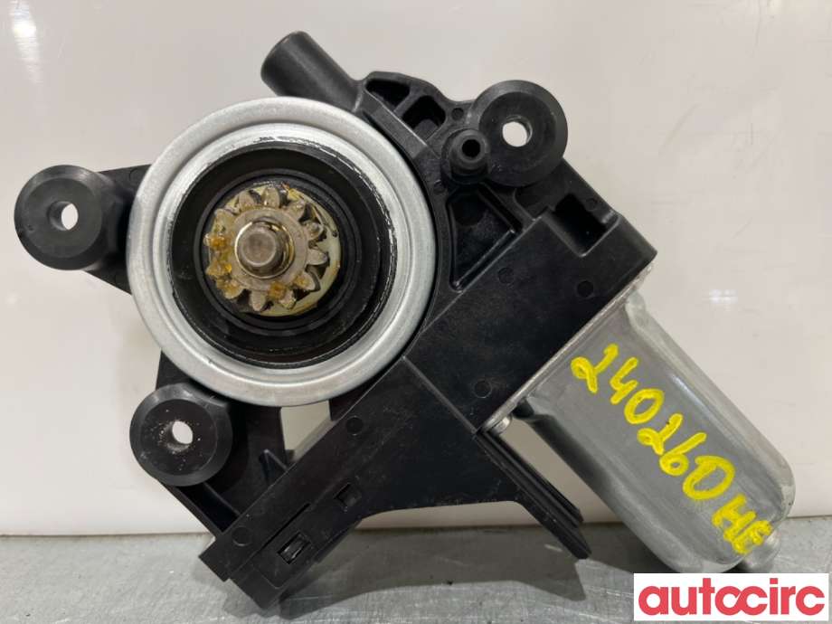 Ruteheis høyre foran til Volvo XC70 2008-2013 (Type II, Fase 1)  (VOLVO|30699646|970714-102|)
