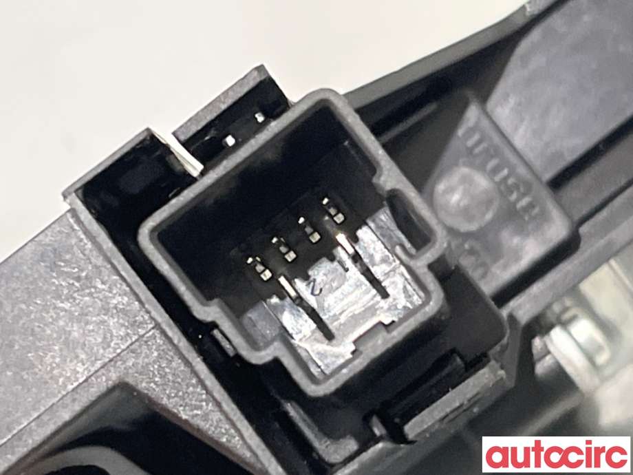 Ruteheis høyre foran til Volvo XC70 2008-2013 (Type II, Fase 1)  (VOLVO|30699646|970714-102|)