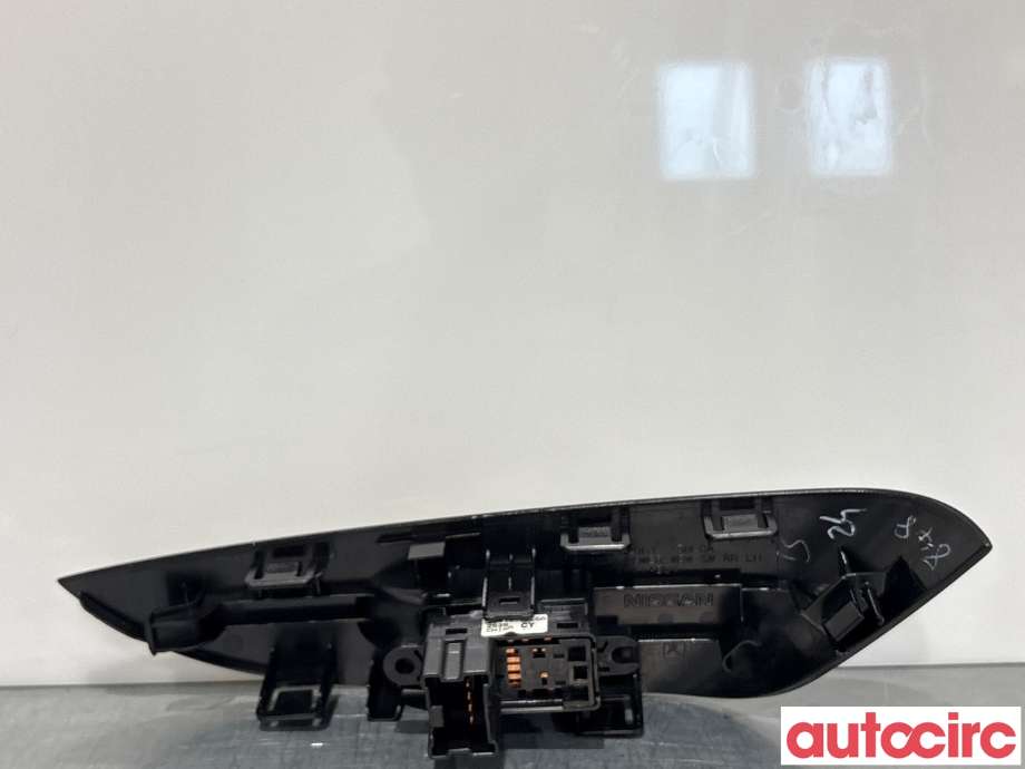 Bryter ruteheis til Nissan Leaf 2018-->> (Type II) (NISSAN|254111KL5A|)