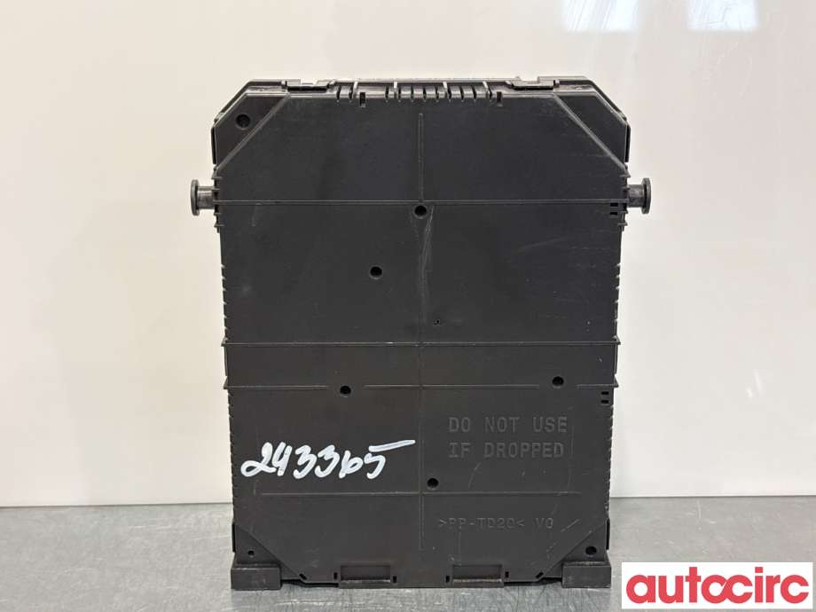 Sikringsboks til Toyota Proace 2016-->> (Type II)  (TOYOTA|SU001B2672||9832880680)