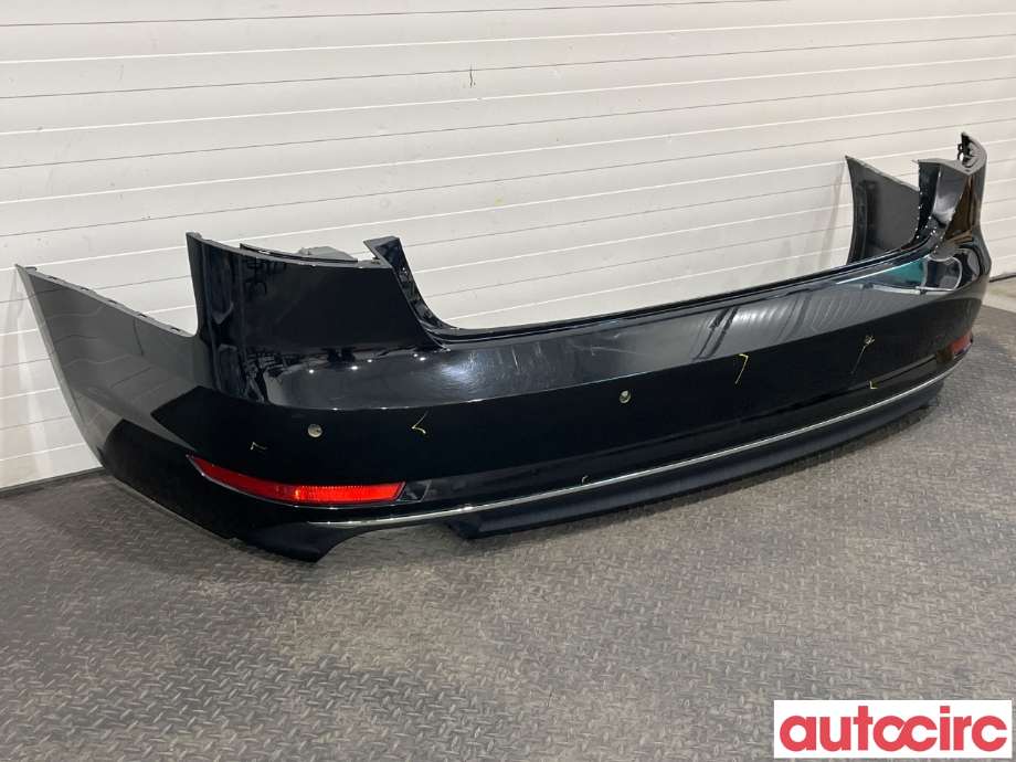 Støtfanger bak til Audi A4 2015-2019 (Type V, Fase 1) (B9) (B9) (AUDI|8W5807067A)