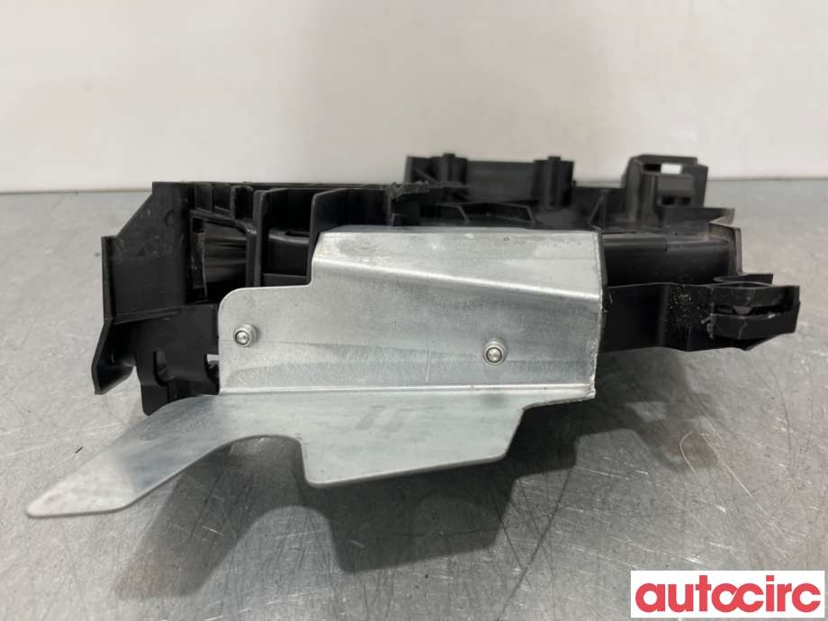Diverse deler til Volvo XC70 2008-2013 (Type II, Fase 1) (VOLVO|31253941|)