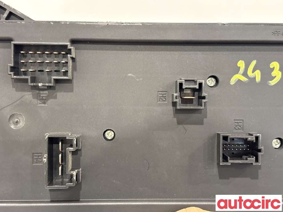 Sikringsboks til VW Crafter 2011-2016 (Type I, Fase 2) (VOLKSWAGEN|2E0937615B|)