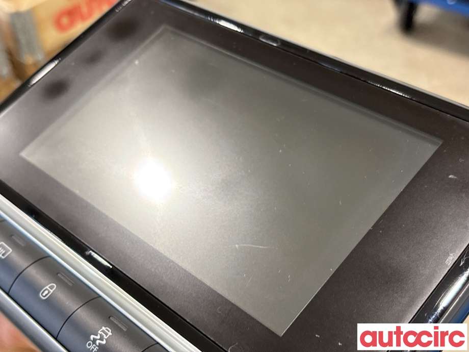 Multimedia display (MCU - Media Controller Unit) til Citroën C4, Cactus 2014-2017 (Fase 1)  (CITROEN|98010025ZD|)