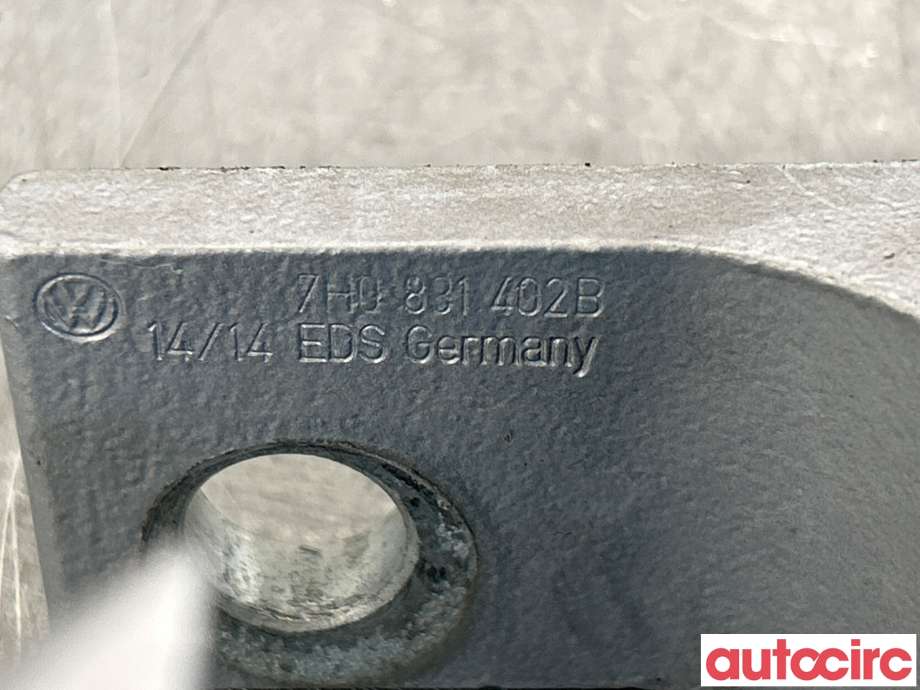 Hengsler til VW Transporter / Caravelle 2009-2015 (Fase 2) (T5) (T5) (VOLKSWAGEN|7H0831402B|)