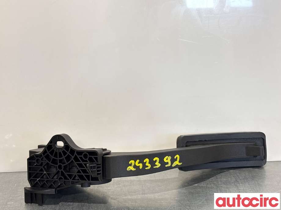 Pedal gass til Mercedes A-Klasse 2012-2018 (W176) (W176) (MERCEDES|A2463001404||A2463001604)