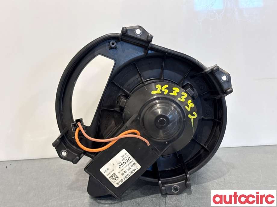 Varmeapparat motor til Mercedes A-Klasse 2012-2018 (W176) (W176) (MERCEDES|A2469064200|CZ116360-0754|A2469061601)