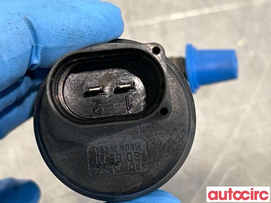 Spylerpumpe foran til VW Transporter / Caravelle 2009-2015 (Fase 2) (T5) (T5) (VOLKSWAGEN|1K5955651|900111257)