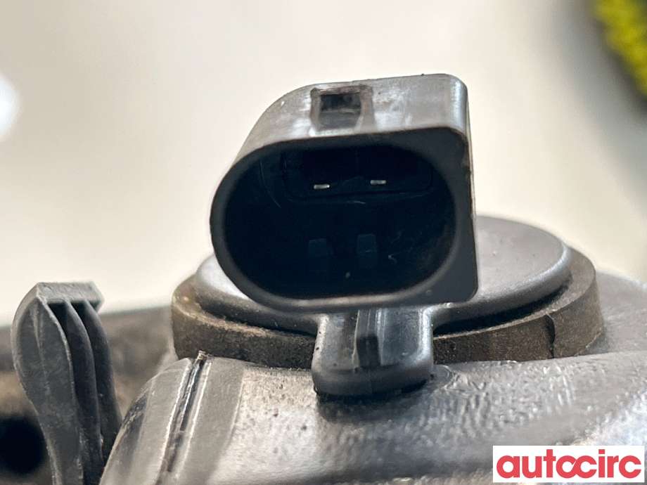 Spylertank til Mercedes C-Klasse 2014-2018 (Fase 1) (W205) (W205) (MERCEDES|A2058690020|A2058600064|A20586920)