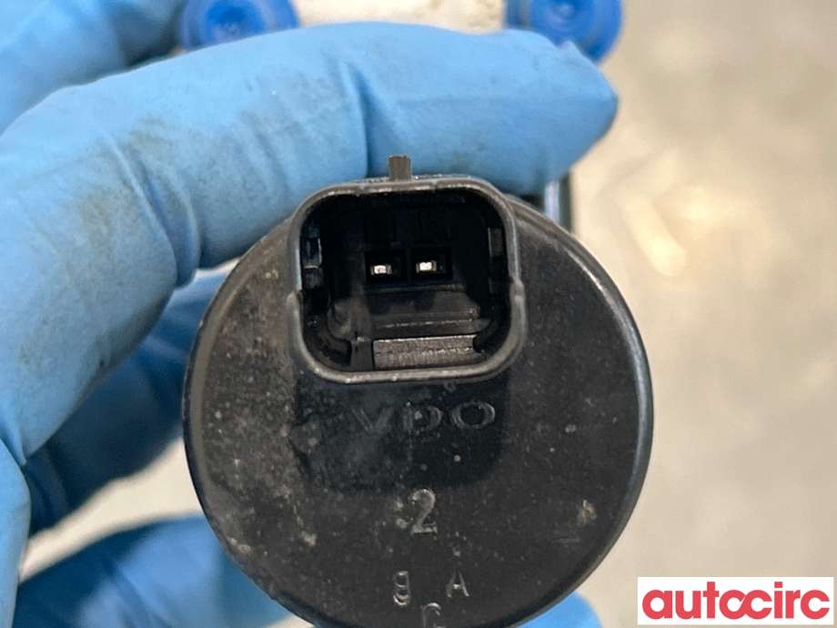 Spylerpumpe foran til Peugeot 308 2013-2021 (Type II) (PEUGEOT|643492||9643447980)