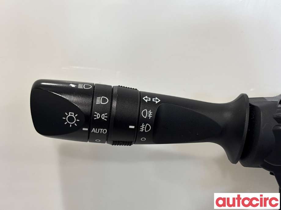 Bryter combi til Toyota RAV4 2013-2015 (Type IV, Fase 1) (TOYOTA|8414033250|)
