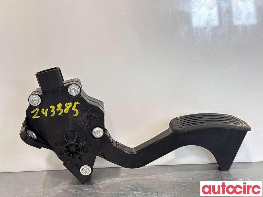 Pedal gass til Toyota RAV4, 2013-2015 (Type IV, Fase 1)  (TOYOTA|7811042040)
