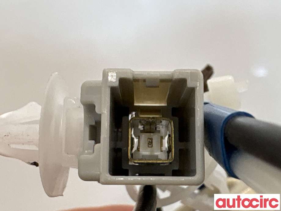 Antenne navigasjon til Toyota RAV4 2013-2015 (Type IV, Fase 1)  (TOYOTA|8686042041||86860-42041)