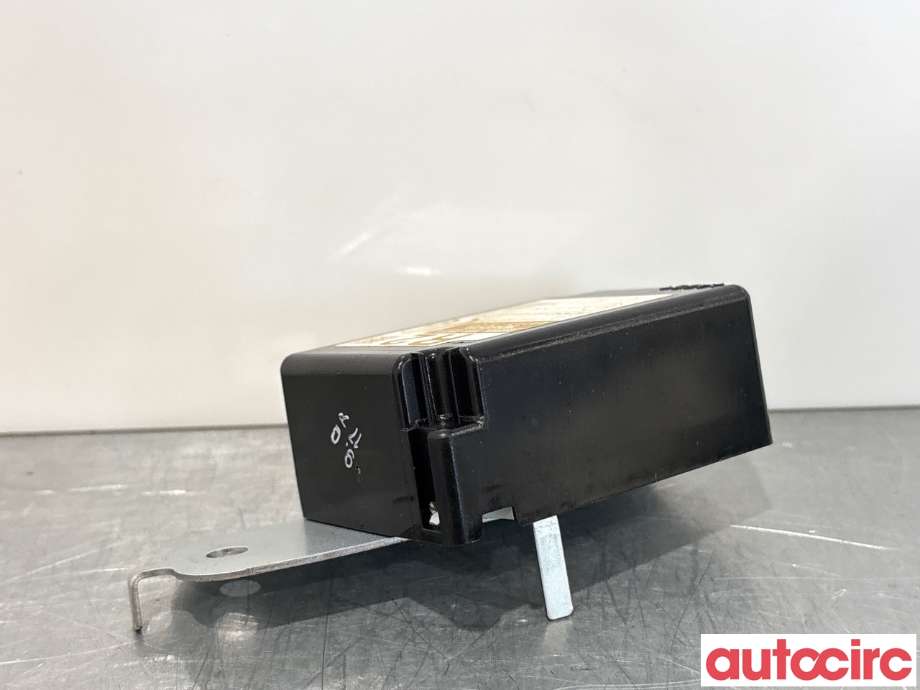 Styreenhet dør venstre foran til Toyota RAV4 2013-2015 (Type IV, Fase 1) (TOYOTA|8974142260|251300-2742|8974142262)
